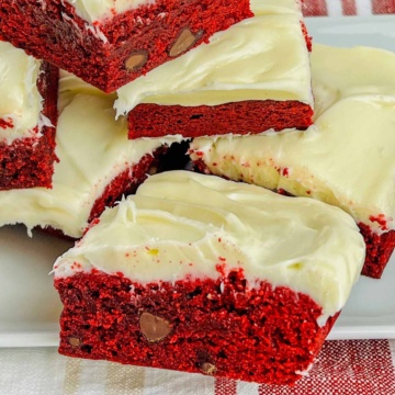 red velvet brownies thumbnail picture.